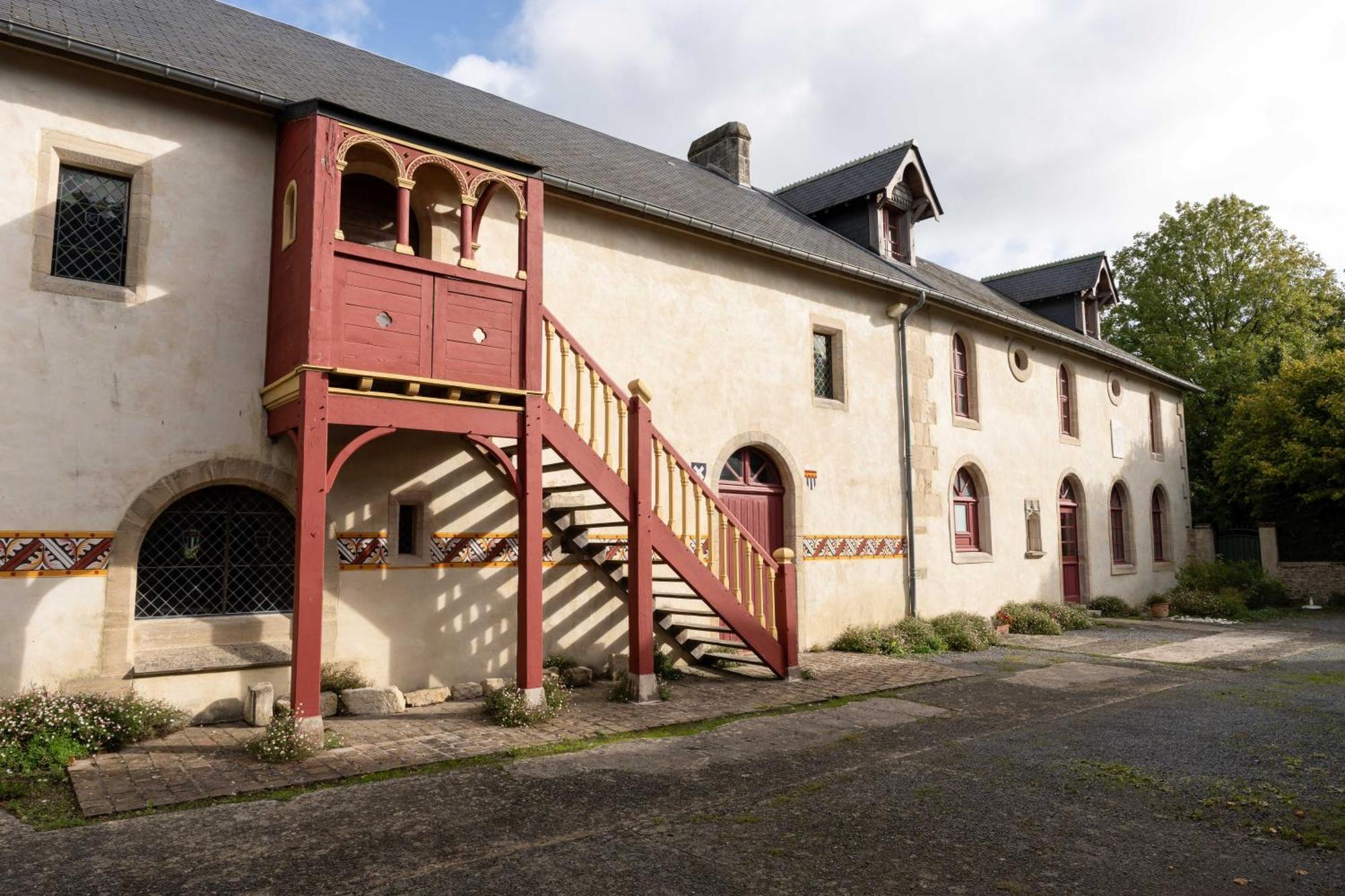 Manoir De Damigny Saint-Martin-des-Entrees