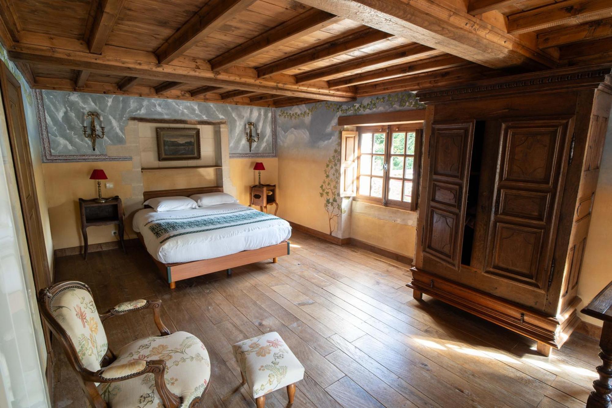 Manoir De Damigny